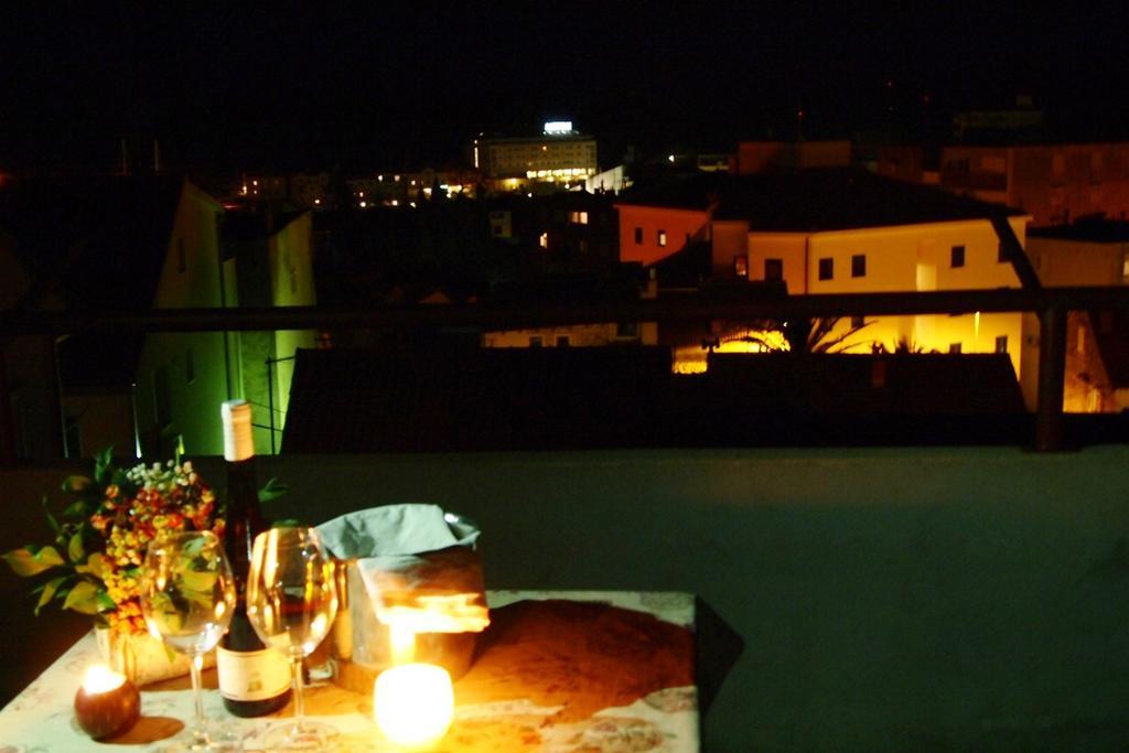 Apartment Old Town Makarska Oda fotoğraf